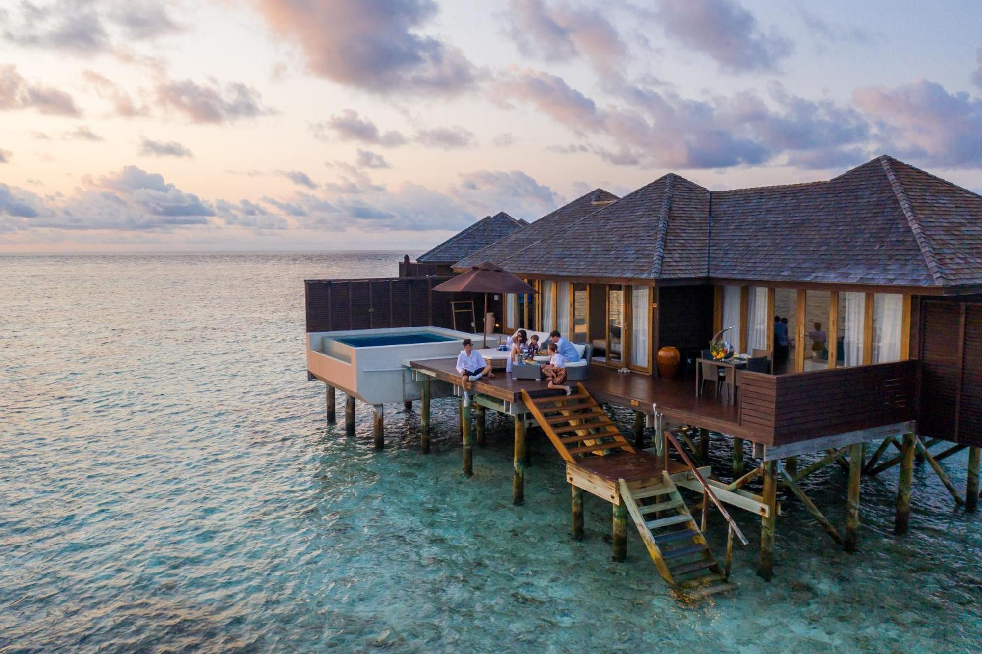 Lily Beach Resort And Spa Huvahendhoo Island Camera foto