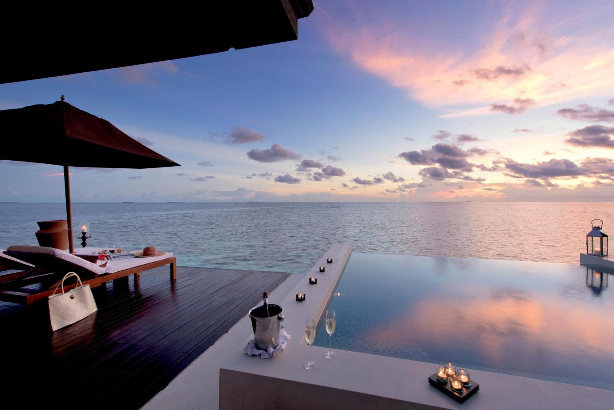 Lily Beach Resort And Spa Huvahendhoo Island Esterno foto