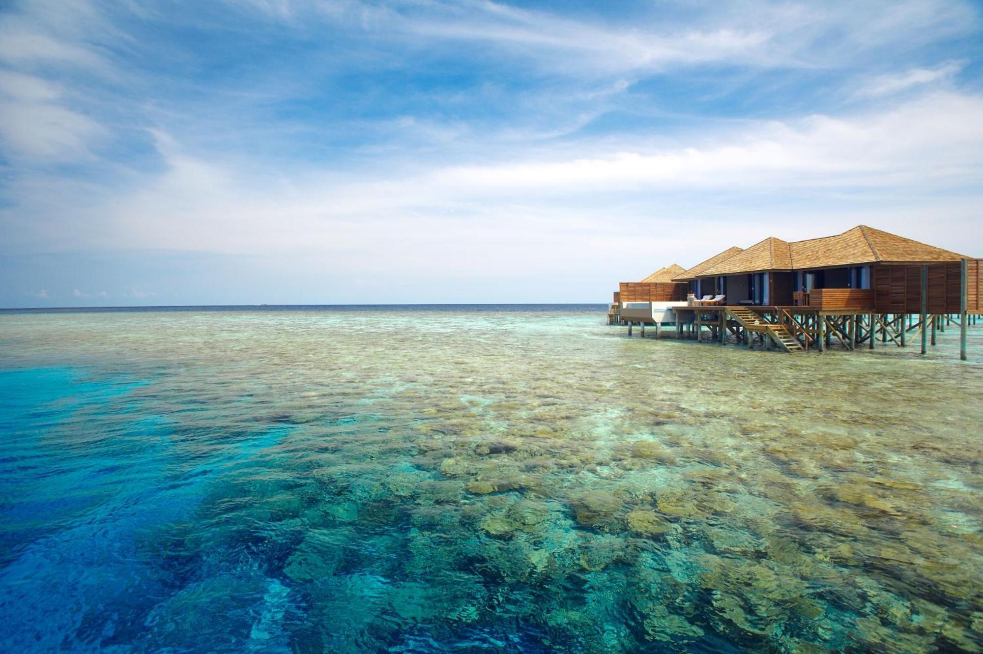Lily Beach Resort And Spa Huvahendhoo Island Esterno foto