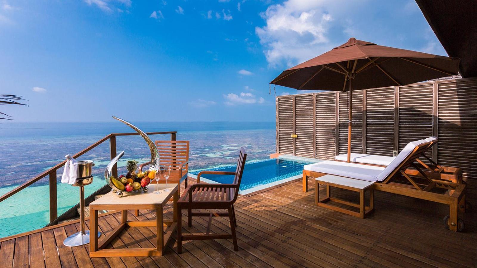 Lily Beach Resort And Spa Huvahendhoo Island Esterno foto