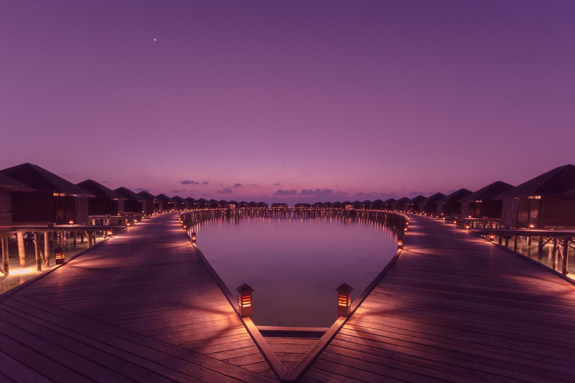 Lily Beach Resort And Spa Huvahendhoo Island Esterno foto