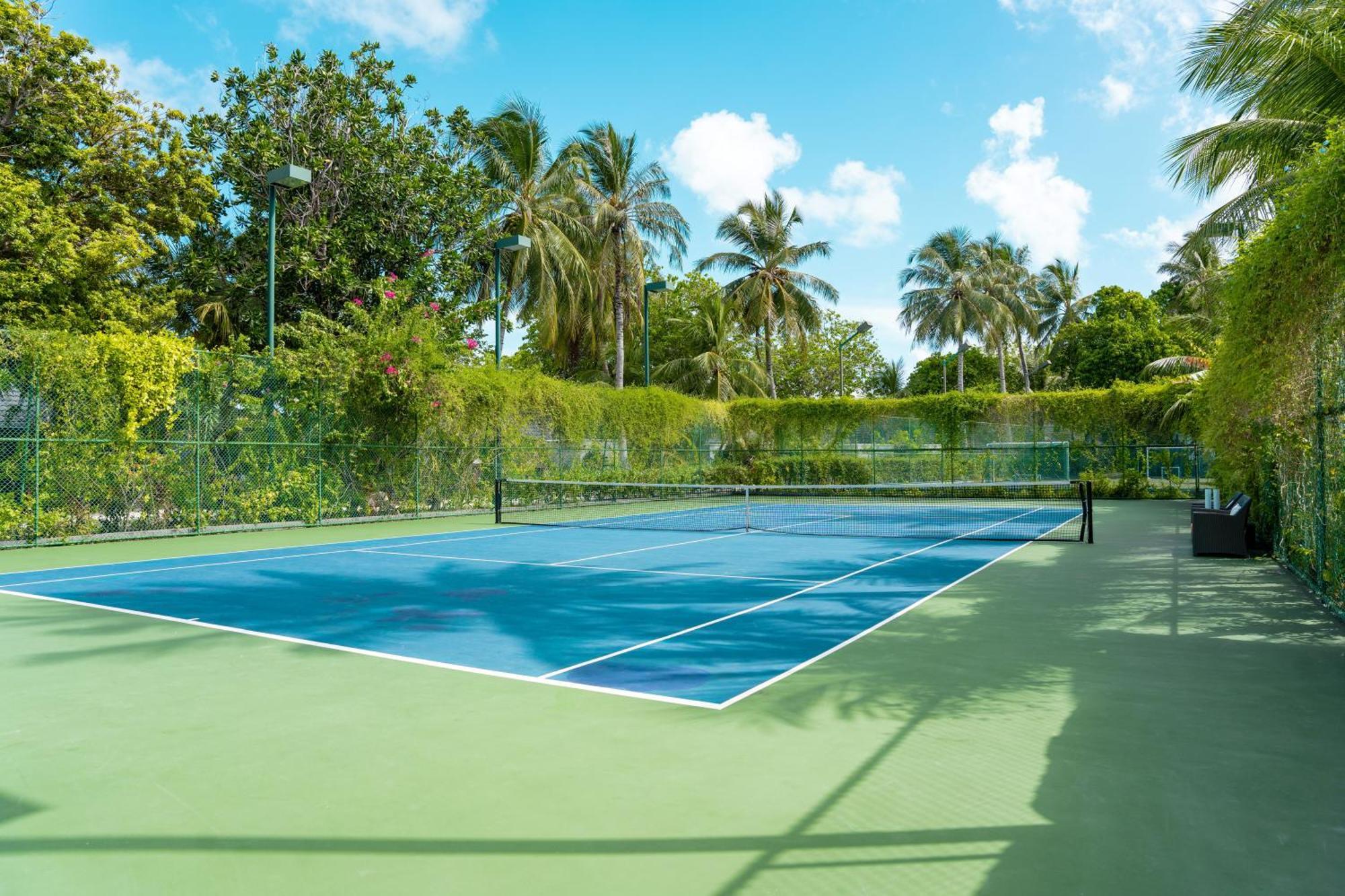 Lily Beach Resort And Spa Huvahendhoo Island Esterno foto