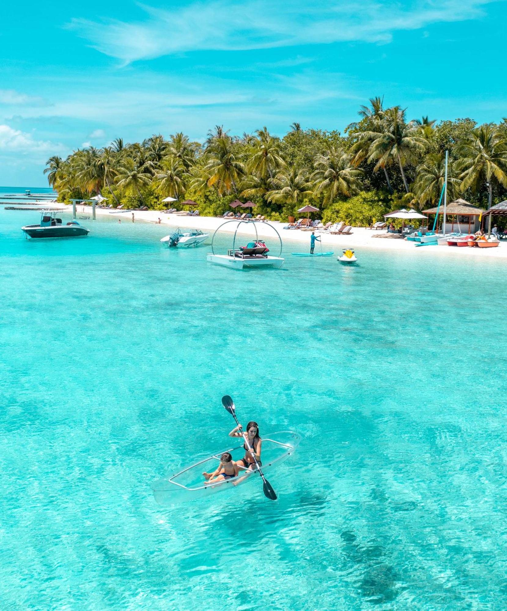 Lily Beach Resort And Spa Huvahendhoo Island Esterno foto